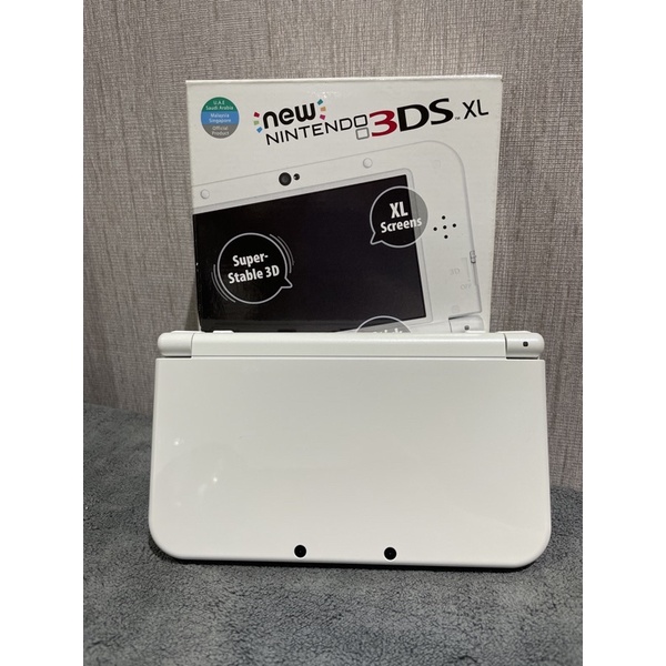 New 3ds XL Pearl white สวยงาม มือสอง เมนูอังกฤษ เครื่องออนไลน์ได้ ยังไม่แปลง สวยงามสุดๆ สีขาวมุก