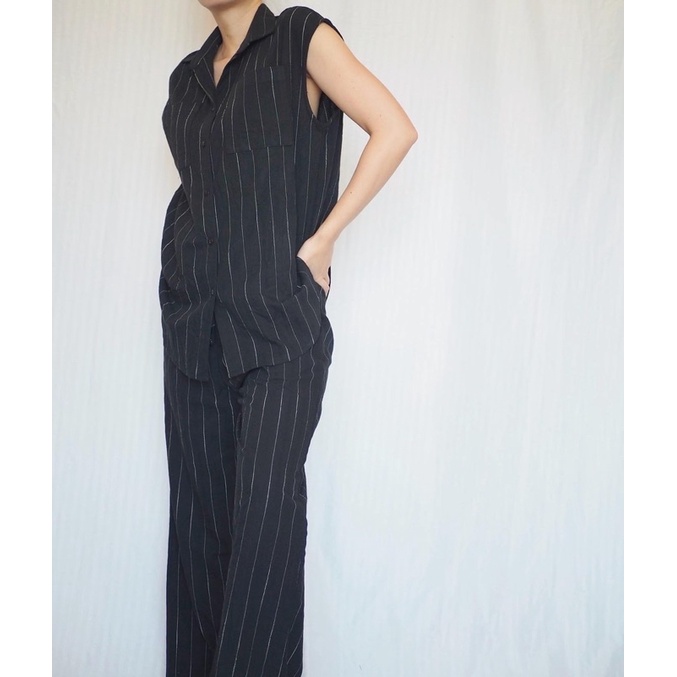 SLN08 เซทแขนกุดผ้าคอตตอลลินิน ลายทางดำขาว