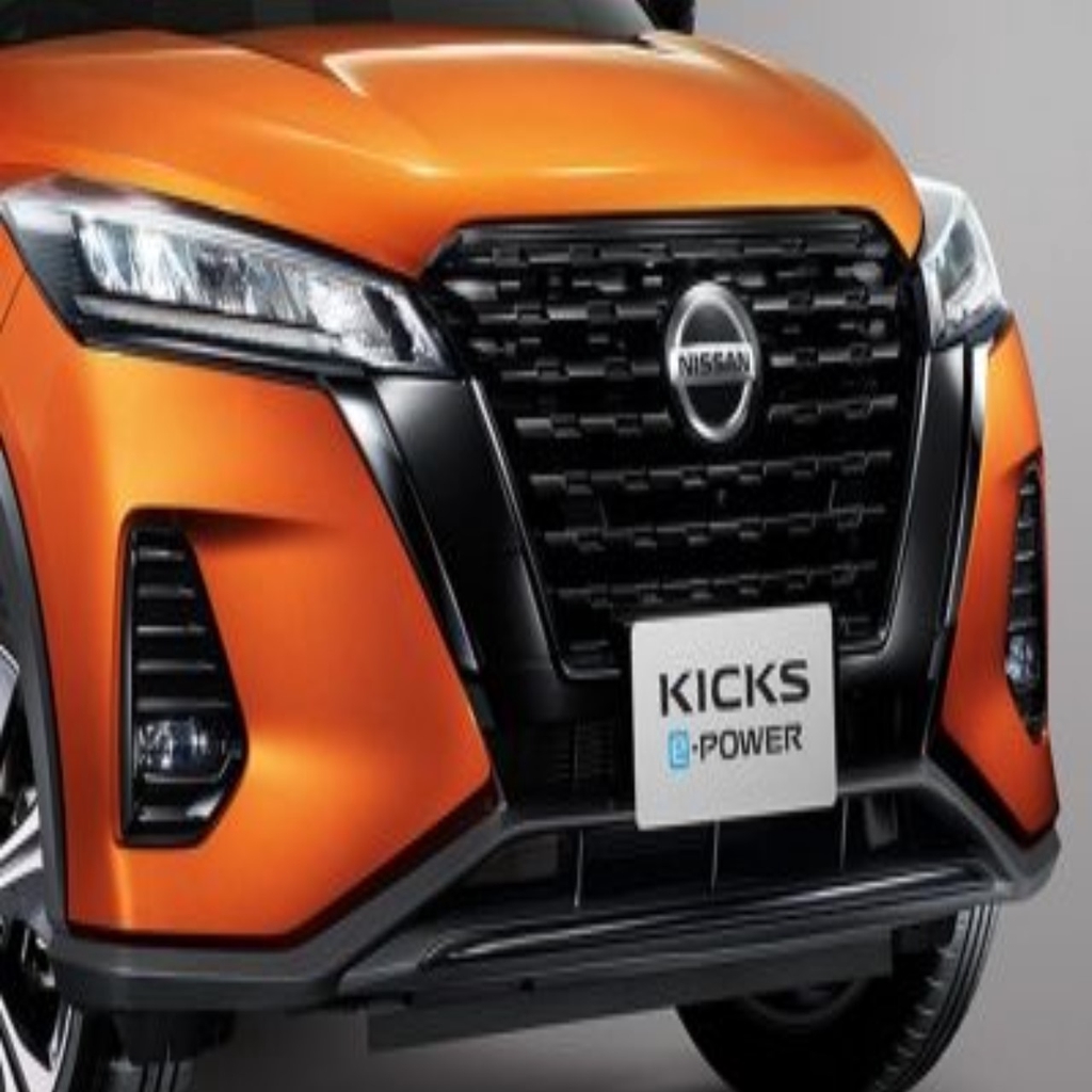 [อุปกรณ์ตกแต่งแท้ 100%] NISSAN KICKS E-POWERคิ้วกันชนหน้า สีดำ