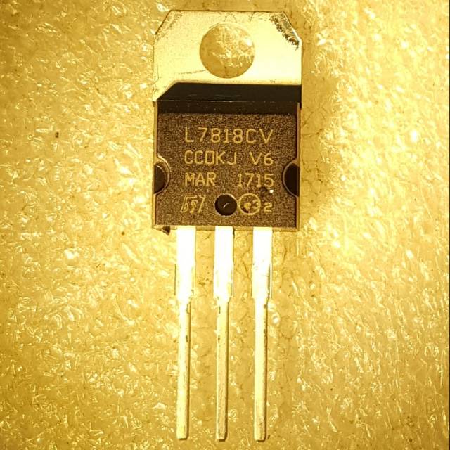 เครื่องควบคุม IC L7818 L 7818 18V