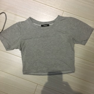 เสื้อครอป อก32-33 20บาท