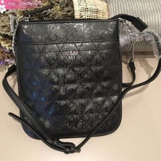 Guess Sling Bag ของแท้ ราคาถูก