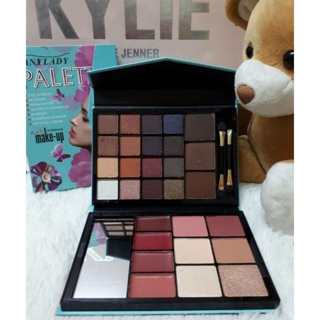 พาเลทแต่งหน้า Anylady สวยครบพร้อมในเซตเดียว ประกอบด้วย
🎈🎈คิ้วฝุ่น 3 สี 🎈🎈อายแชโดว์ 16สี
🎈🎈บลัชออน ไฮ