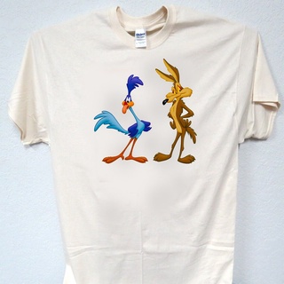 เสื้อยืดโอเวอร์ไซส์Wile E. เสื้อยืด พิมพ์ลายการ์ตูน Coyote And The Road Runner สําหรับผู้ชาย 90Ivy L@@K!S-3XL