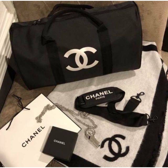 ThongLong(ต้องลอง)_กระเป๋าเดินทางแบบถือ Chanel ใบใหญ่ สีดำ สายสามารถปรับระดับได้ เนื้อผ้าดี (พร้อมส่งจาก🇹🇭)