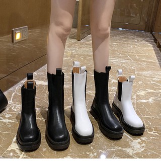 Korean version of the autumn round toe thick-soled ankle boots trend 2020 รหัสสินค้าS1103