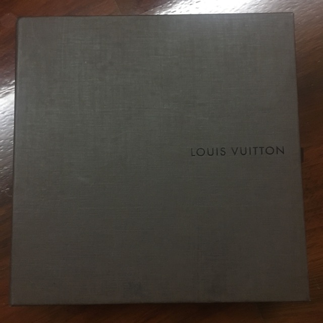 กล่อง louis vuittonแท้