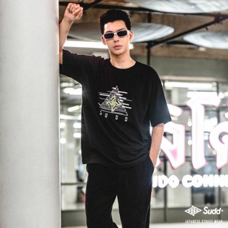 Sudd® เสื้อยืดโอเวอร์ไซส์ รุ่น Shuriken สีดำ