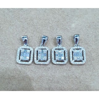 จี้เพชร น้ำ 99-100 สะอาด เพชร 30 p 0.28 ct  Wg 1.3  กรัม ราคา 7,900 บาท