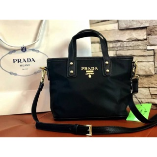 💕 PRADA MINI TOTEBAG WITH ZIP 🍭