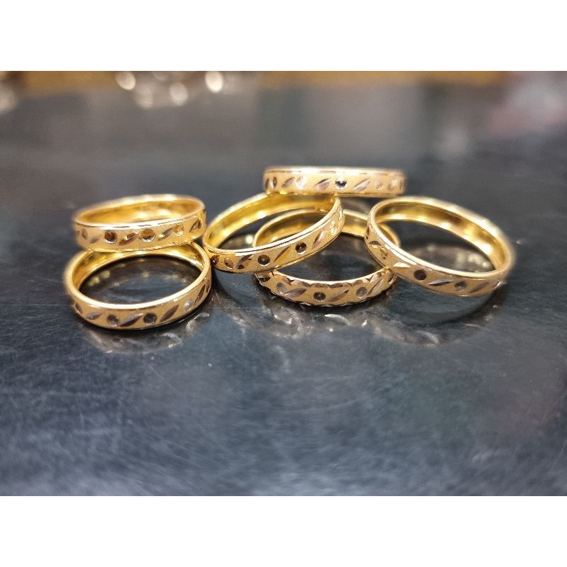 Bangkok แหวนทอง ชั่งน้ําหนัก 0.5-0.55 กรัม 300 กรัม