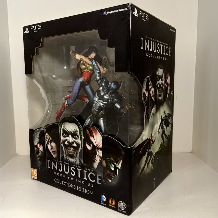 INJUSTICE GODS AMONG US COLLECTOR LIMITED EDITION BOX PS3 FIGURE มือสอง