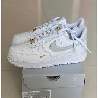 NIKE WMNS AIR FORCE 1 07 (WHITE / GREY)**สอบถามไซส์ก่อนสั่งซื้อทุกครั้งนะครับ**