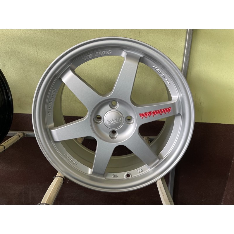 ขอบ17 4รู100 ใส่เก๋งทั่วไปได้