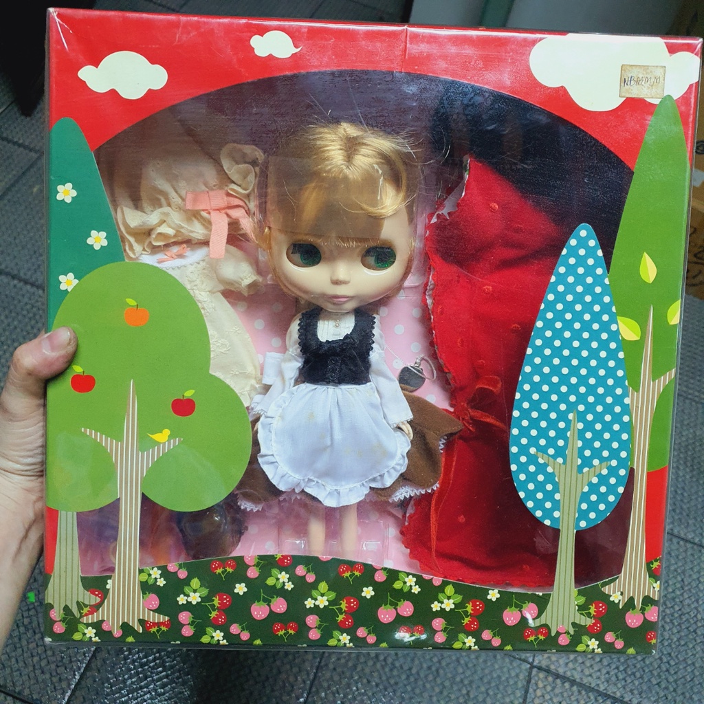 RARE Takara Tomy Neo Blythe Doll ตุ๊กตาบลายธ์ หนูน้อยหมวกแดง BLACKBERRY BUSH BLYTHE DOLL Little Red Riding Hood