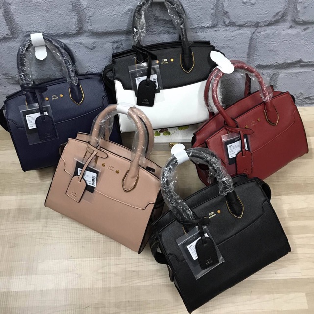 LYN VERA CROSSBODY BAG