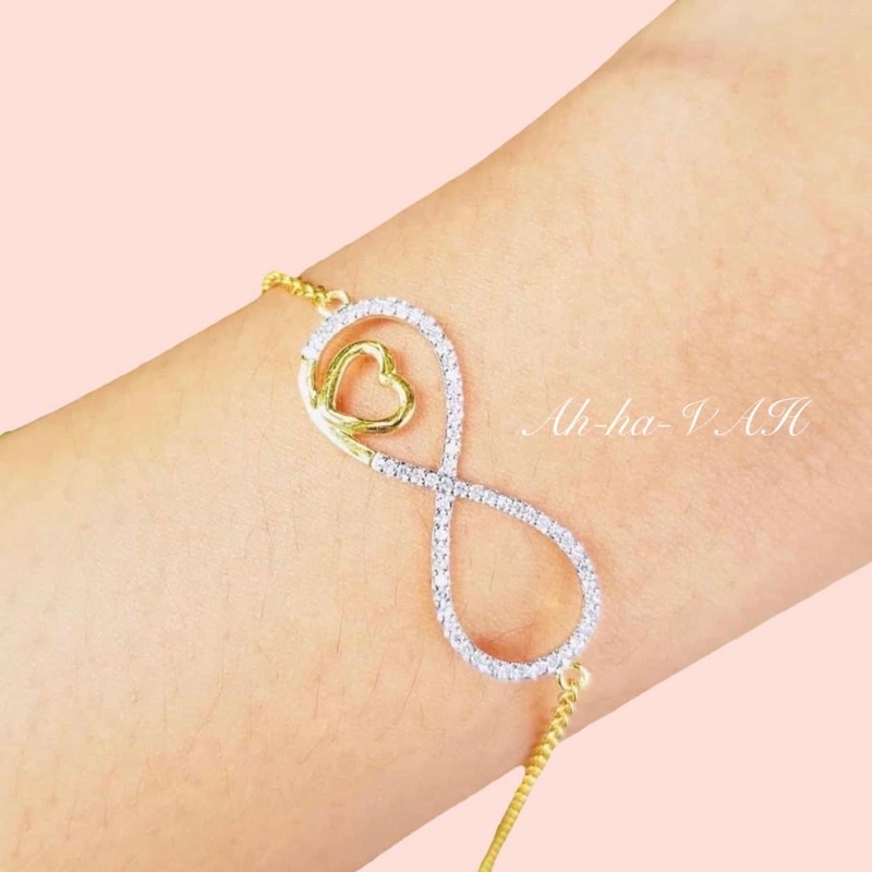 สร้อยข้อมือ Infinity of Love