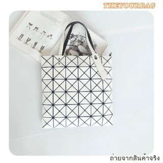 กระเป๋า David Jones  รุ่น Candy color ใบนี้ มาพร้อมกับน้องกระต่าย สีเข้า set กับกระเป๋าคะ