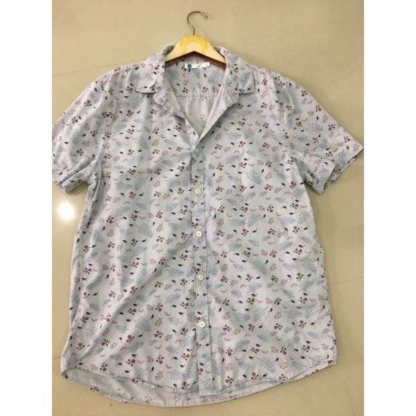 เสื้อเชิ๊ตผู้ชาย AIIZ สภาพใหม่ ของแท้ ส่งต่อราคาเบาๆ