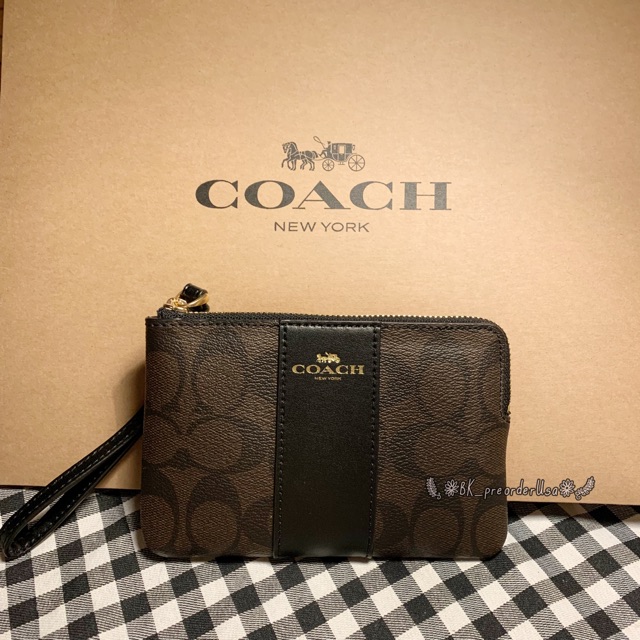 Coach แท้ รุ่นคล้องมือ1ซิป ไซส์ S #F58035