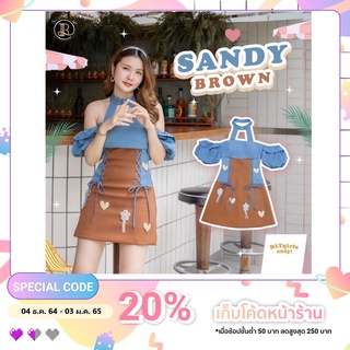 ชุดเดรส คล้องคอ เสื้อสีฟ้าตัดกระโปรงน้ำตาล ปักหัวใจ BLT Dress Sandy Brown