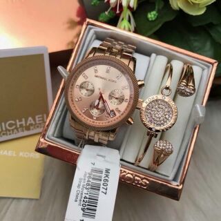 MICHAEL KORS