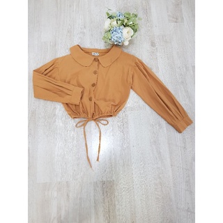 เสื้อครอปแฟชั่น สีน้ำตาลเบจเข้ม แบรนด์ Pee Ka Nong Size S,M