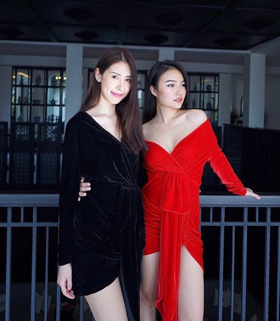 Tetinan boutique #TBD012  | Victoria velvet dress