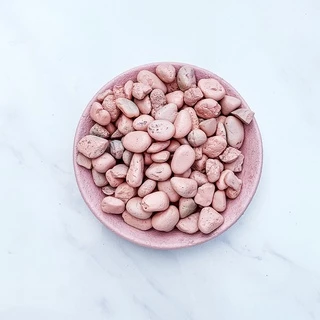 หินโรยกระถาง หินแคคตัส สีพรีเมียม ทนแดด ทนฝน เก็บความชื้นได้ดี ไม่เป็นพิษกับต้นไม้ 100g