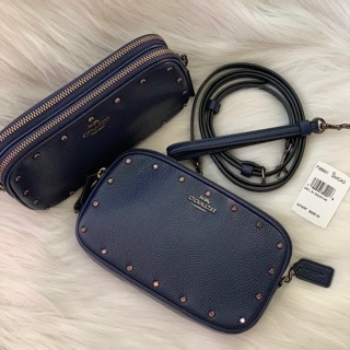 กระเป๋าแบรนด์เนมสะพายข้างครับ coach 3,590-