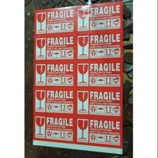 สติ๊กเกอร์ ระวังแตก Fragile.9 X 5.2 cm