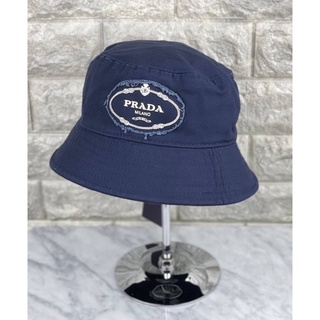 หมวกบักเกต PRADA ป้ายห้อย🌟🧢