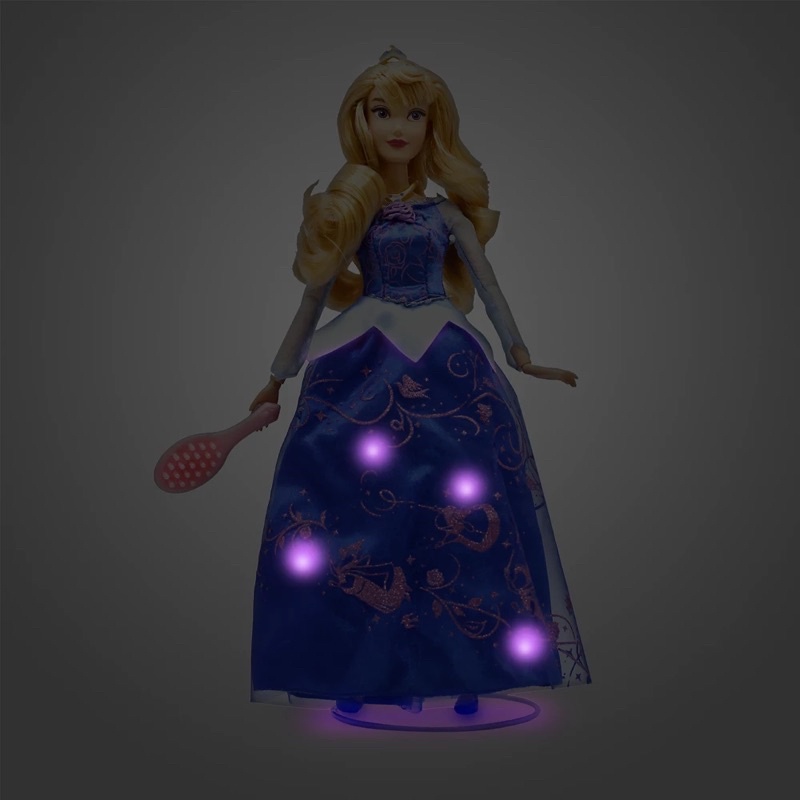 ลิขสิทธิ์แท้จาก Shopdisney USA ตุ๊กตา Aurora Premium Doll with Light-Up Dress – Sleeping Beauty – 11'' ราคา 1090 - รูปที่ 2