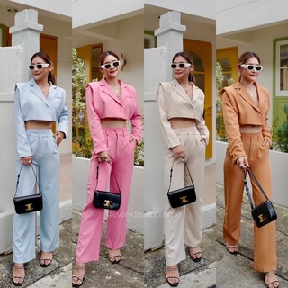 Korea layer crop blazer set🔥 (550฿ฟรีส่ง) ทำตามคำเรียกร้องลูกค้า กับ ชุดเซ็ตสูทเอาใจสาวชิค เสื้อครอปสูทคอปกแขนยาว