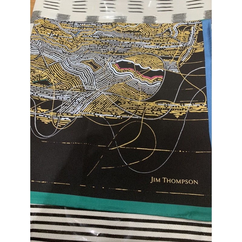 ผ้าพันคอ Jim Thomson แท้ Sale 700 บาท