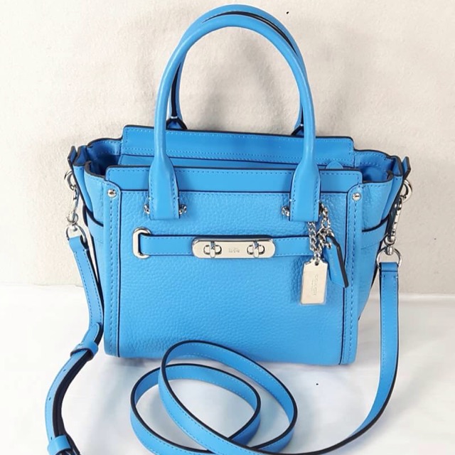 Coach Swagger 21 Carryall in Pebble Leather 37444 Azure
