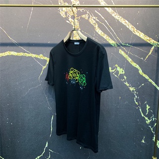 L0ewe ใหม่ เสื้อคอกลม แขนสั้น พิมพ์ลายโลโก้การ์ตูน แฟชั่นฤดูร้อน สําหรับผู้ชาย S-4XL
