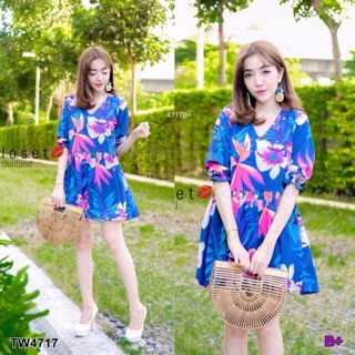 Mini Dress...มินิเดรส คอวี แขนสามส่วน จั้มเอว ผ้าวูลพีชพิมพ์ลาย