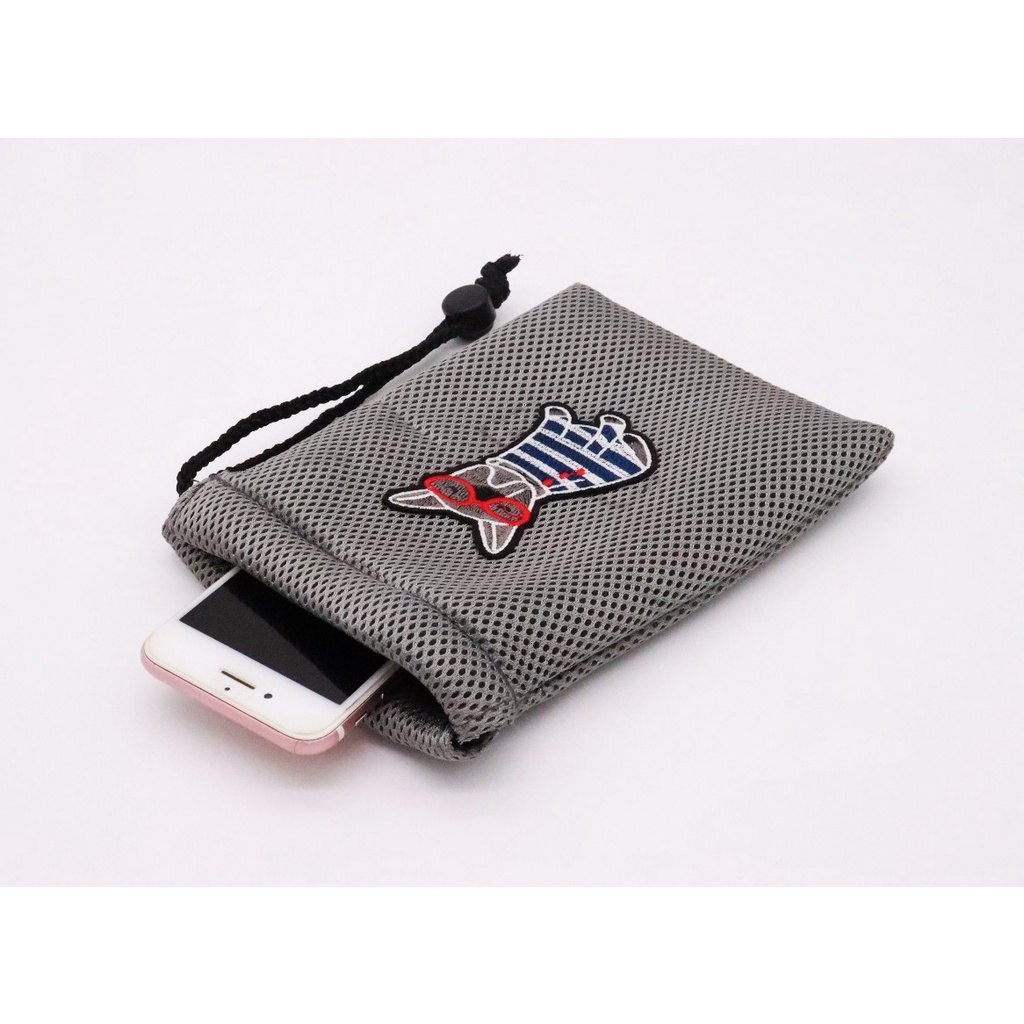 ถุงผ้าพรีเมี่ยมลายการ์ตูน softcase ใส่โทรศัพท์กันกระแทกหรือใส่ของอเนกประสงค์ ราคา ถูกที่สุด ดีลบีเคเค