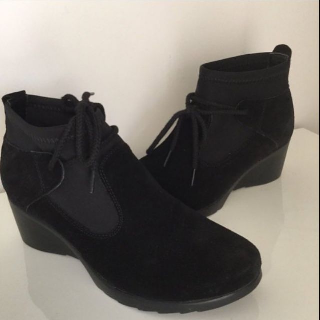 Used like new Thames รองเท้าบู้ทกำมะหยี่