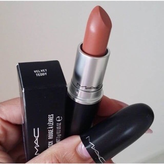 MAC Matte Lipstick #Velvet Teddy