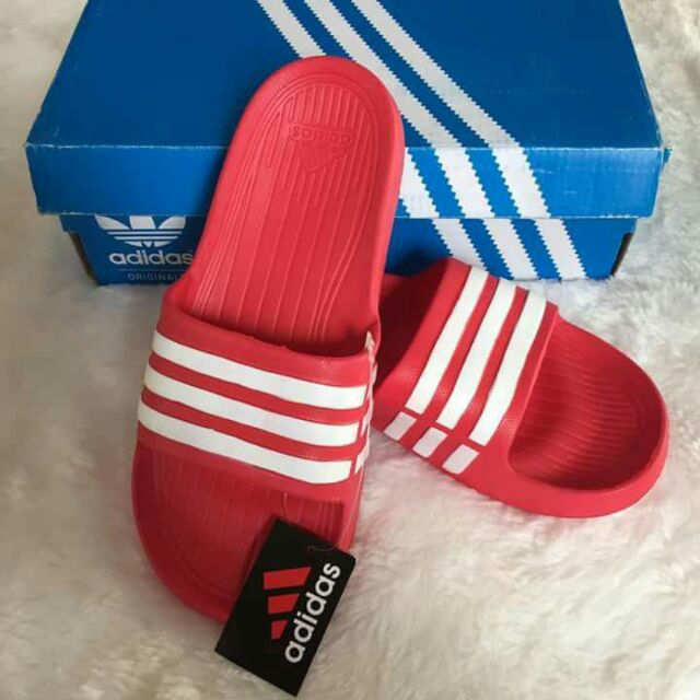 รองเท้าแตะadidas