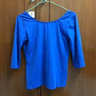 เสื้อเข้ารูป ZARA สีน้ำเงิน เว้าหลัง