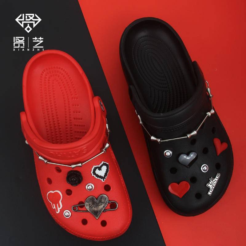 【🎈Ooyoudo】ใหม่ กําไลข้อมือ โลหะ สีดํา สีแดง DIY สําหรับตกแต่ง croc Charms Jibz【แตะผู้หญิง jibitz อุปกรณ์เสริม】