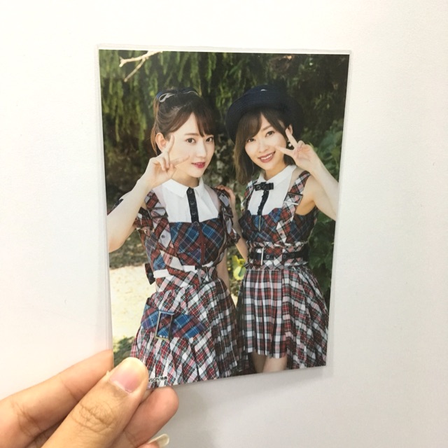 รูปคู่ ซากุระ + ซัซชี่ AKB48 จากซิงเกิ้ล #Sukinanda ของแท้จากญี่ปุ่น