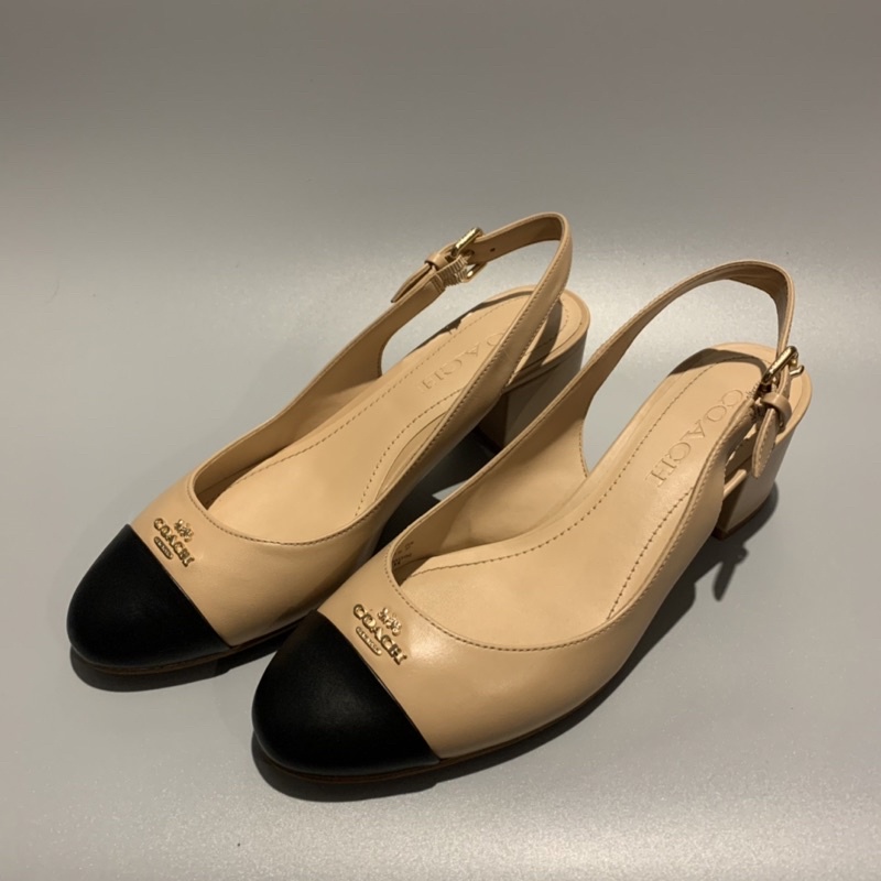 รองเท้า Coach ไซส์ 37-38 สภาพใหม่ๆ