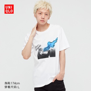 เสื้อยืดที่คุณต้องการใหม่ พร้อมส่ง Uniqlo เสื้อยืดคอกลม แขนสั้น พิมพ์ลายมังงะ UT สําหรับผู้ชาย และผู้หญิง 442870ขนาดเต็ม