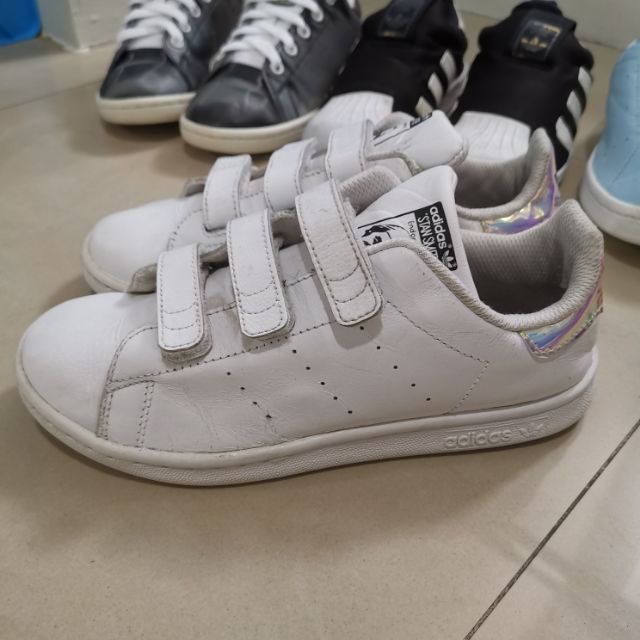 รองเท้าเด็ก​ Adidas Stan Smith สีขาว​ 21​ cm มือสองสภาพดี
