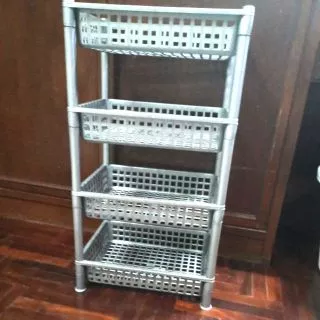 ชั้นวางของพลาสติก​4ชั้น​​ สีเงิน แยกชั้นได้ ขนาด​ 30x40x72cm.(มีห่อกันกระแทก)​