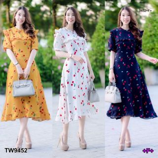 &lt;TW9452&gt;Maxi Dress เดรสยาว ผ้าโฟเวย์ ลายเชอรี่ แต่งระบายช่วงอก-ไหล่ กระโปรงมีซับใน มีซิปหลัง ใส่สบาย